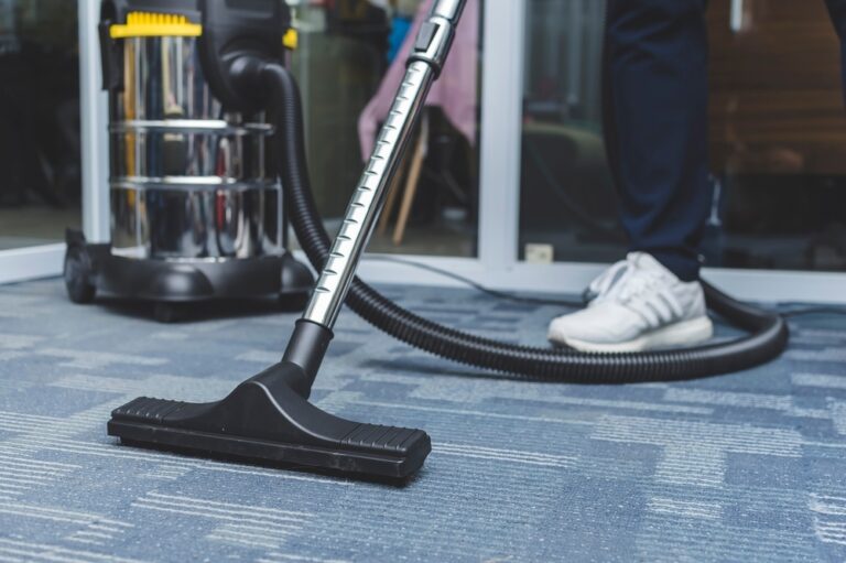 dry vacuum cleaner