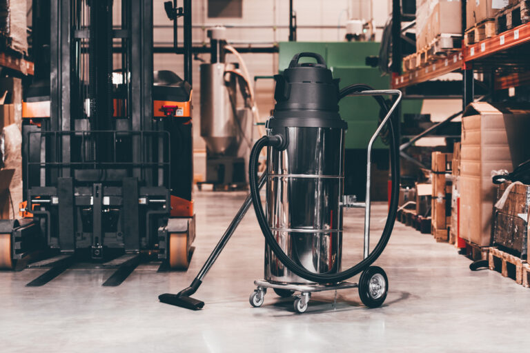 Industrial Vacuum Cleaner