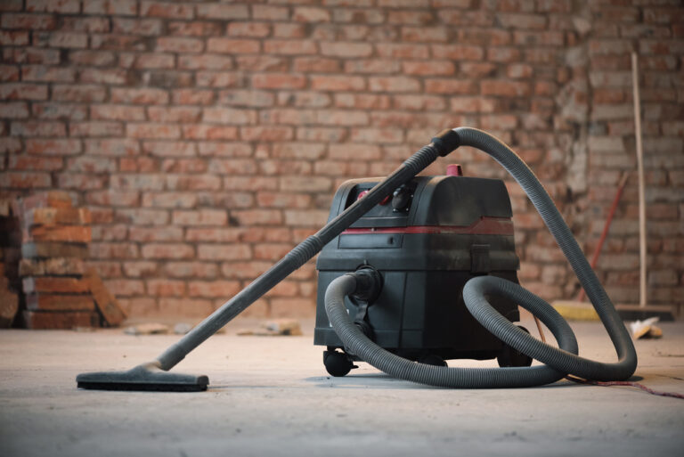Wet and Dry Vacuum Cleaner