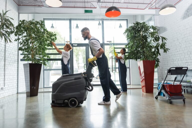 Scrubber Floors Driers in Dubai